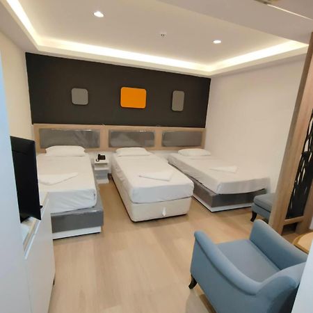 Royal Garden Home Hotel Бангкок Екстер'єр фото
