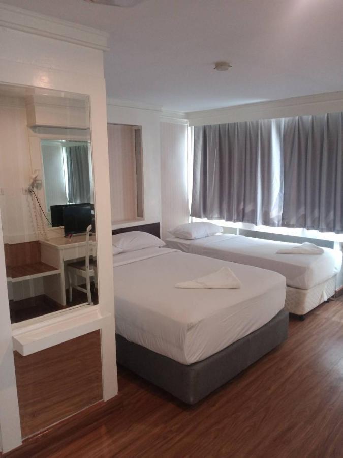 Royal Garden Home Hotel Бангкок Екстер'єр фото