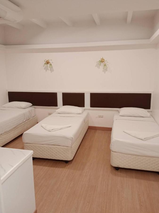 Royal Garden Home Hotel Бангкок Екстер'єр фото