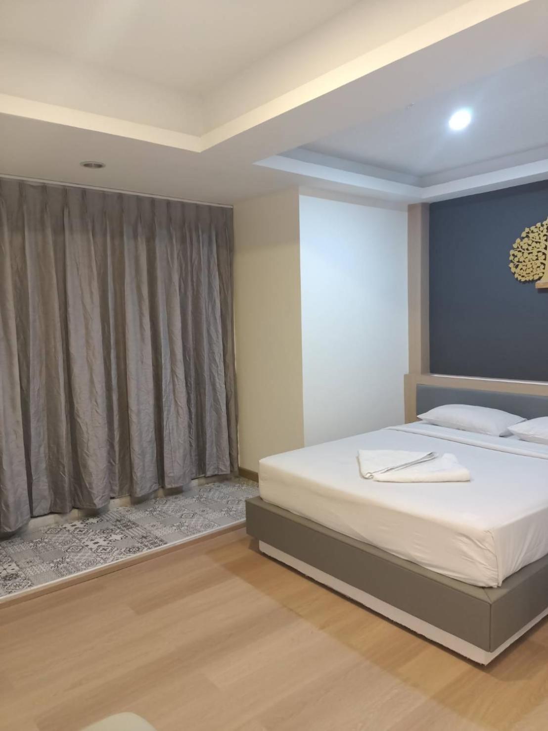 Royal Garden Home Hotel Бангкок Екстер'єр фото